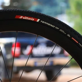 Pneu de Bicicleta Vittoria Terreno T50 Gravel 700x50 Tubeless
